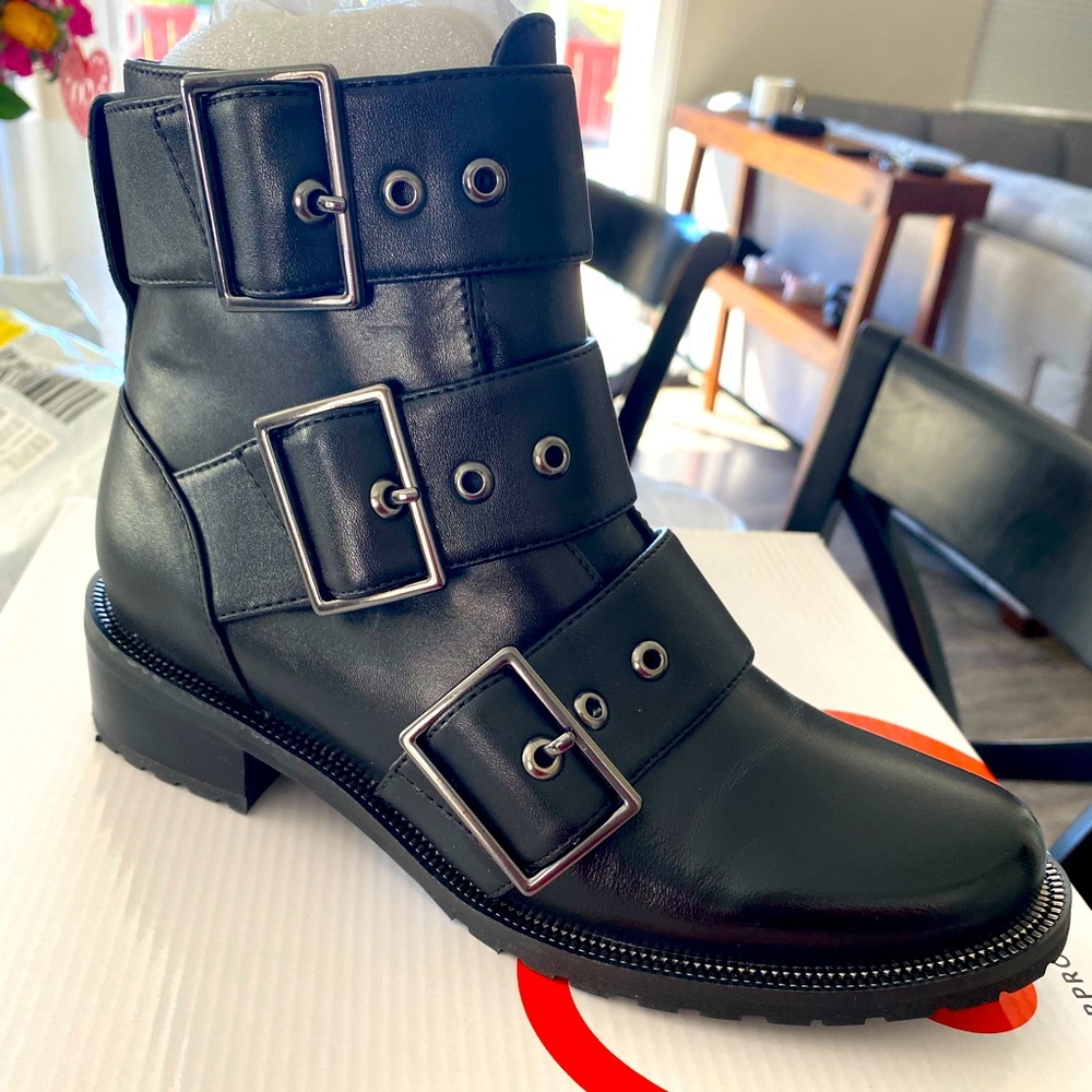 NWB Blondo Boots